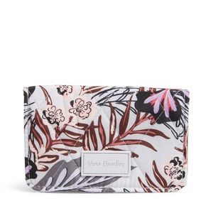 🌷Vera Bradley Ultralight RFID Small Bifold Wallet NWT